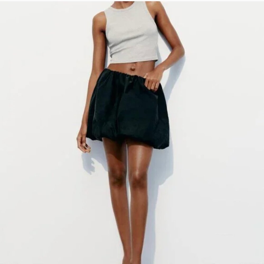NWT ZARA BALLOON MINI SKIRT BLACK